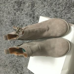 Lucky Brand, Size 8, and tan